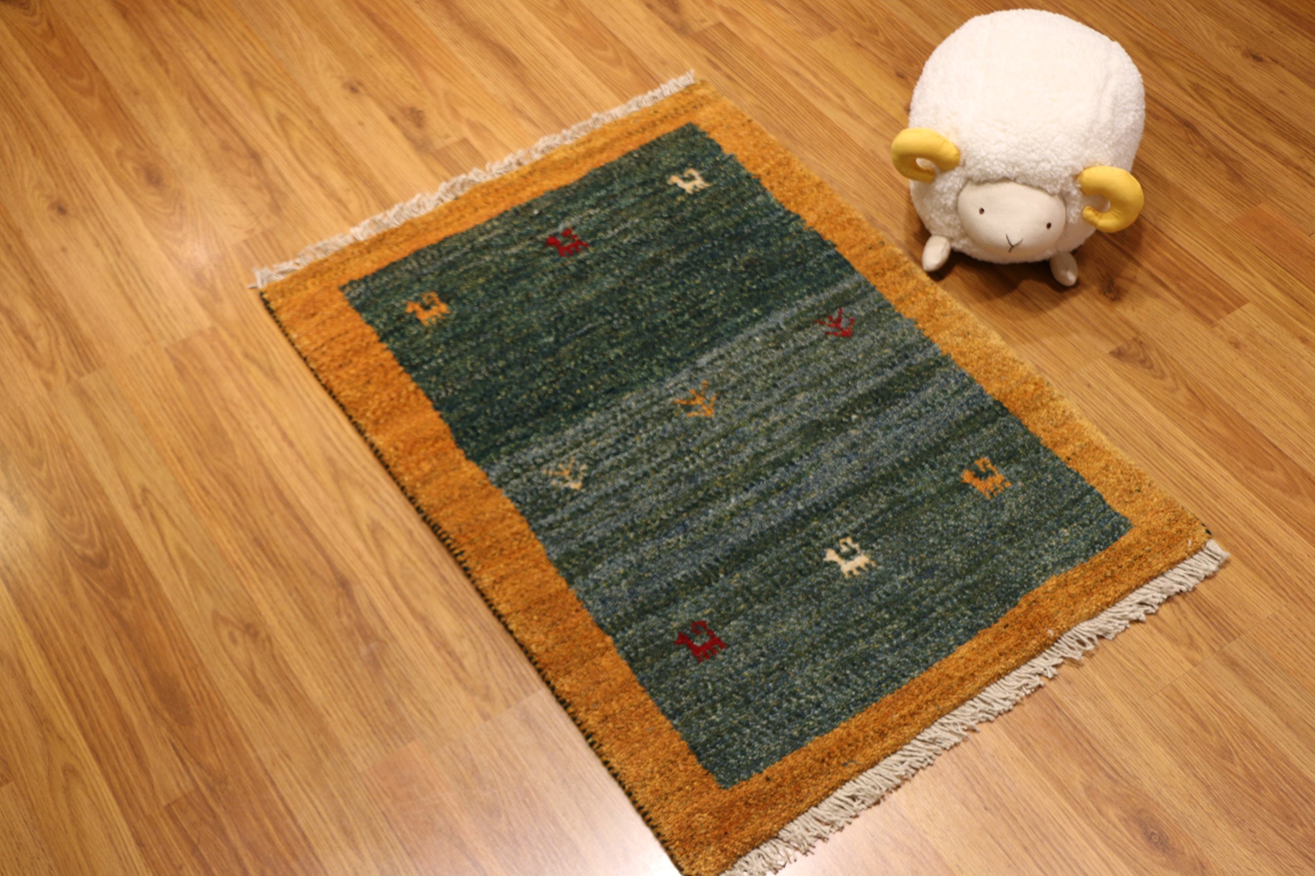 Amazon｜【限定1枚】ラグ 手織りギャッベ（ギャベ）85 ㎝×62㎝ PA263